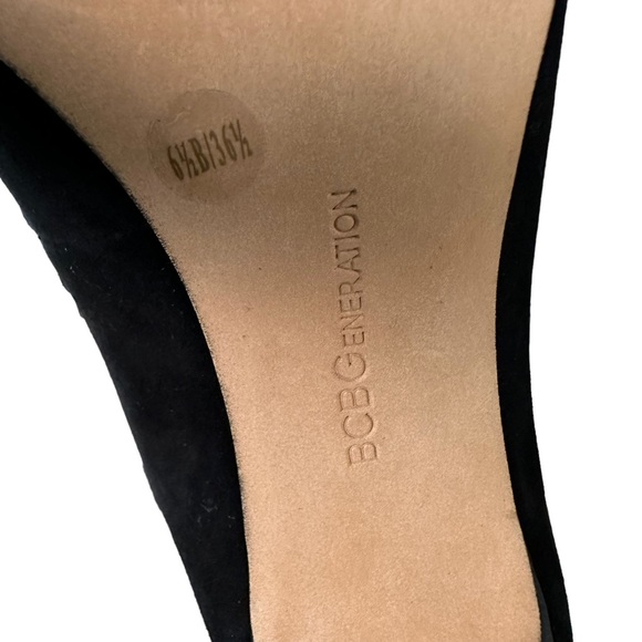 BCBGeneration | Black Suede and Leather Tassel Bow Front Pointed Pumps Size 6.5 - Picture 11 of 11